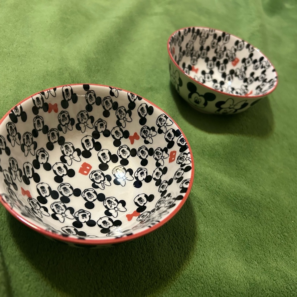 Mickey Mouse bowl set